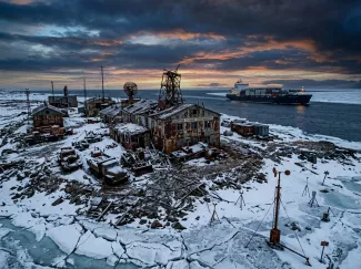 Полярные станции: Россия теряет глаза на главной трассе будущего